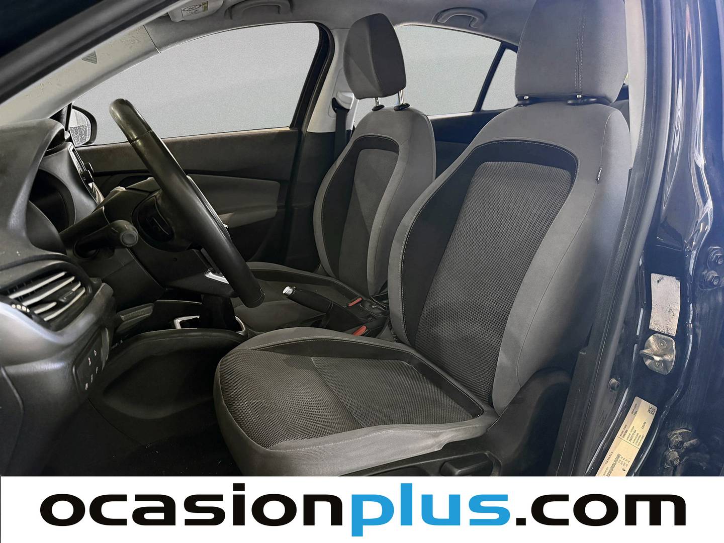 Foto asientos delanteros Fiat Tipo Fiat Tipo 1.4 T-Jet Gasolina/GLP Easy (120 CV)
