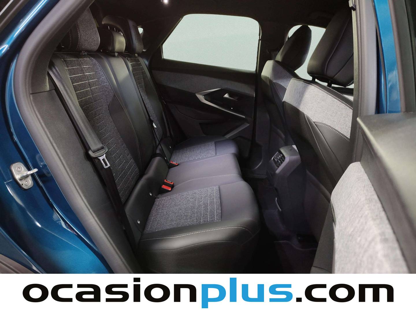 Peugeot 3008 Hybrid Peugeot 3008 Hybrid 145 Allure eDCS6 (145 CV) 2025