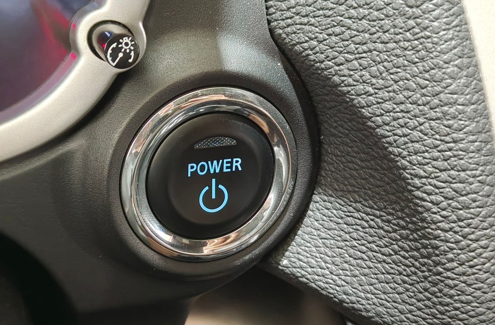 Mitsubishi Eclipse Cross 2.4 PHEV Kaiteki 4WD - foto 33