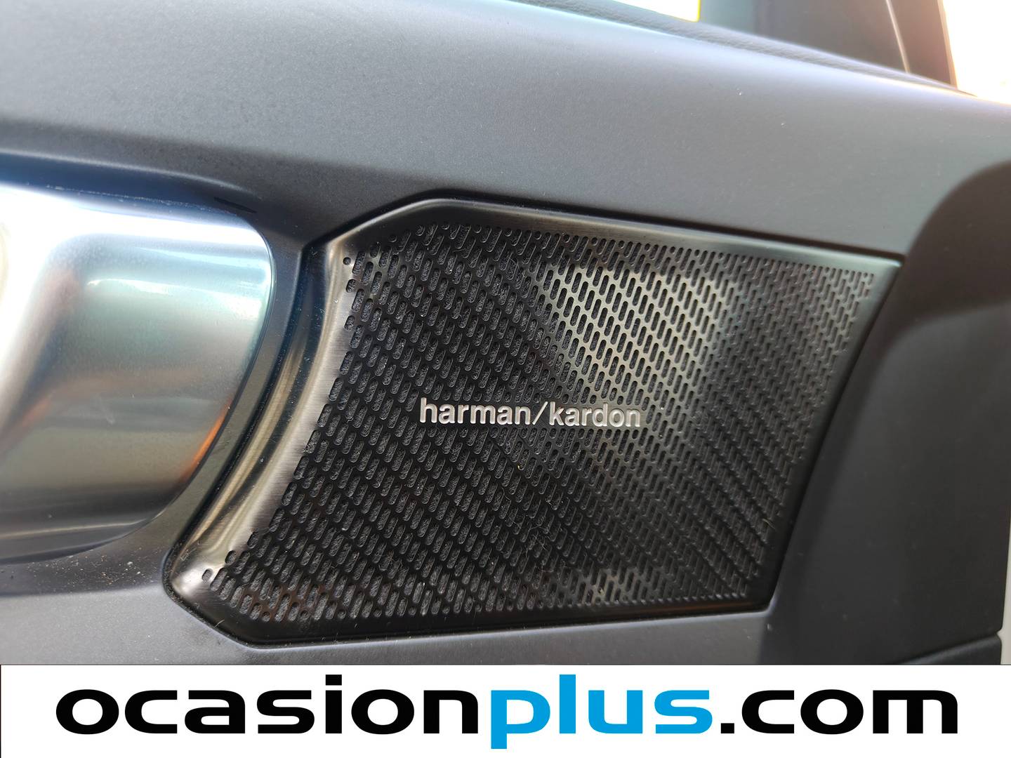 Equipamiento del Volvo XC40 Volvo XC40 D3 Momentum Auto (150 CV)