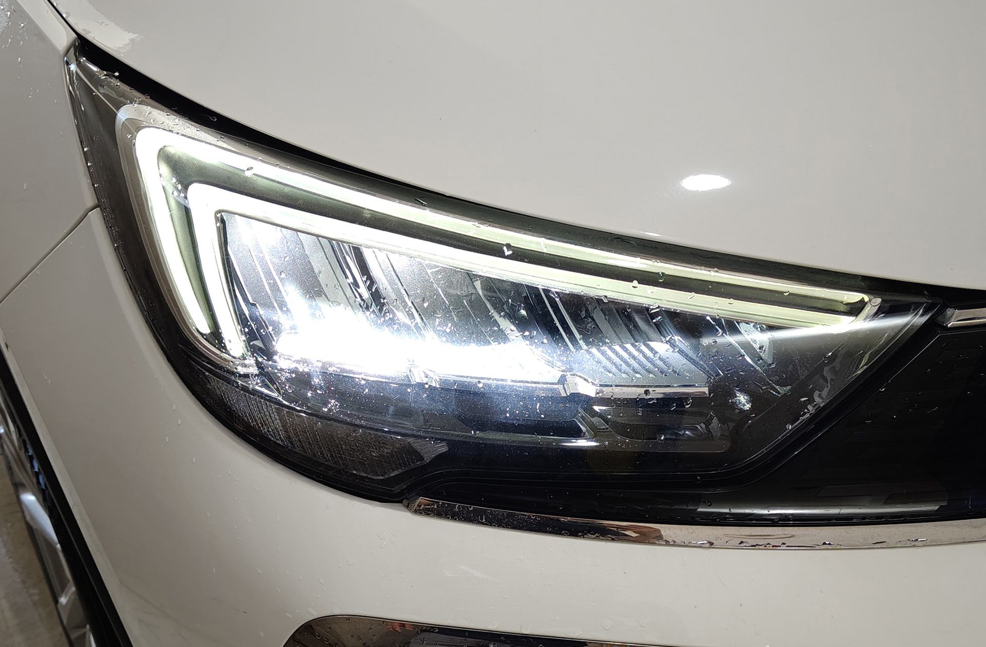 Opel Crossland 1.5D Business Elegance - foto 13