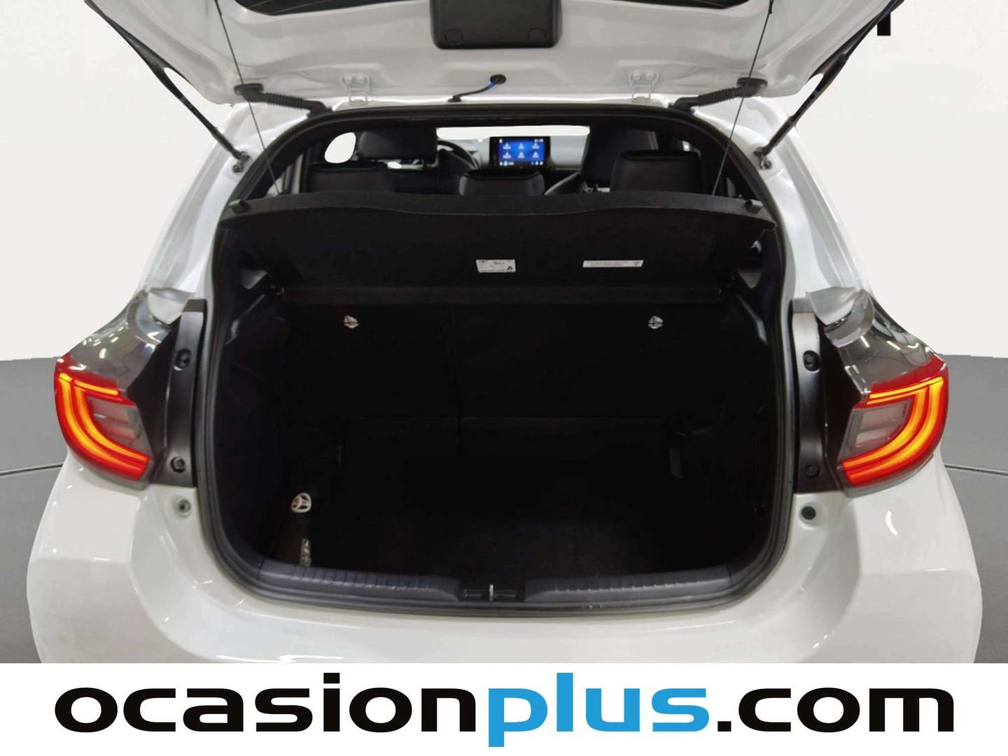 Fotos maletero Toyota Yaris Toyota Yaris 1.5 120H Style Plus (116 CV)