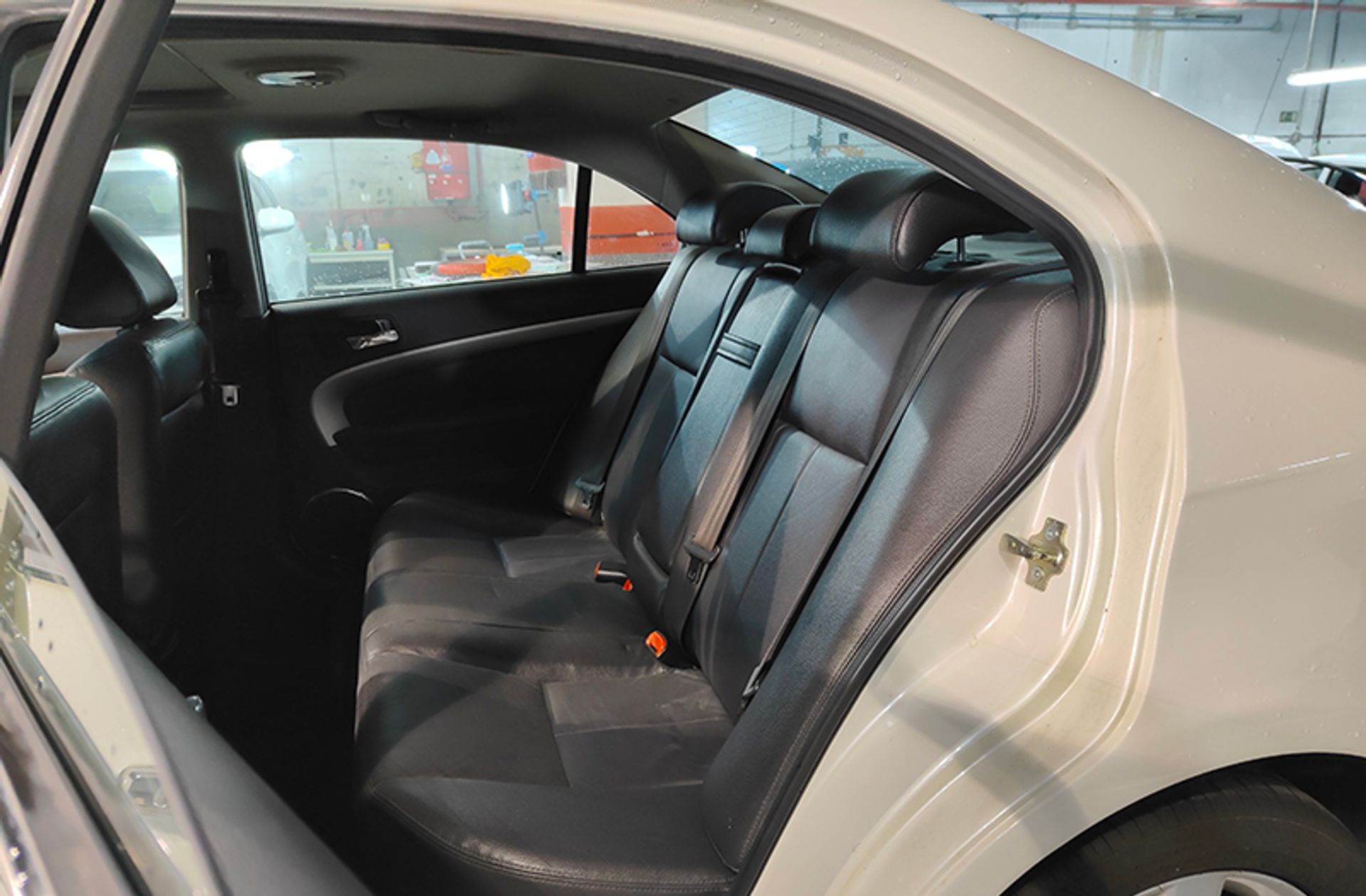 Chevrolet Epica 2.5 24v LTX - foto 14