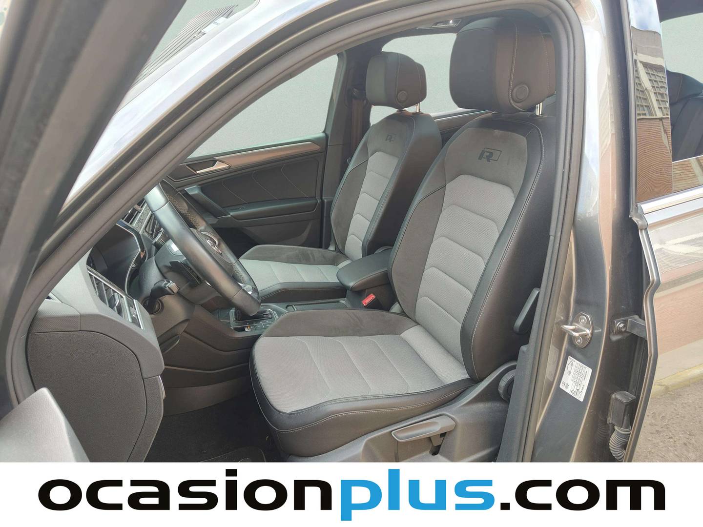 Foto Volkswagen Tiguan Volkswagen Tiguan 2.0 TDI 4Motion (190 CV) DSG Pack R-Line