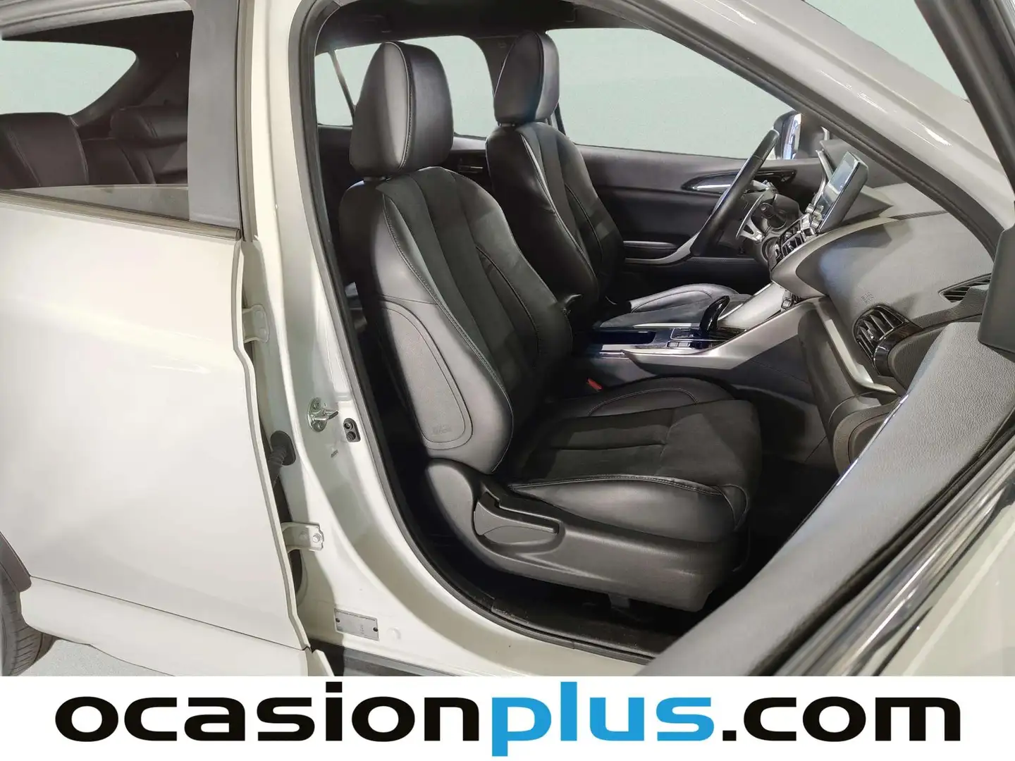 Foto Mitsubishi Eclipse Cross Mitsubishi Eclipse Cross 2.4 PHEV Kaiteki 4WD Auto (188 CV)