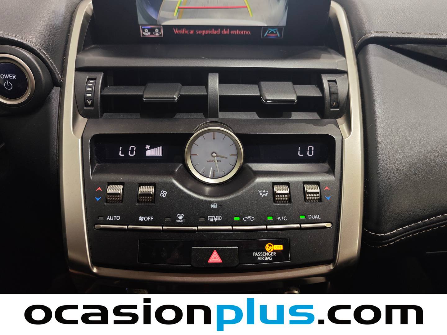 Foto Lexus NX Lexus NX 300h Business 2WD (197 CV)