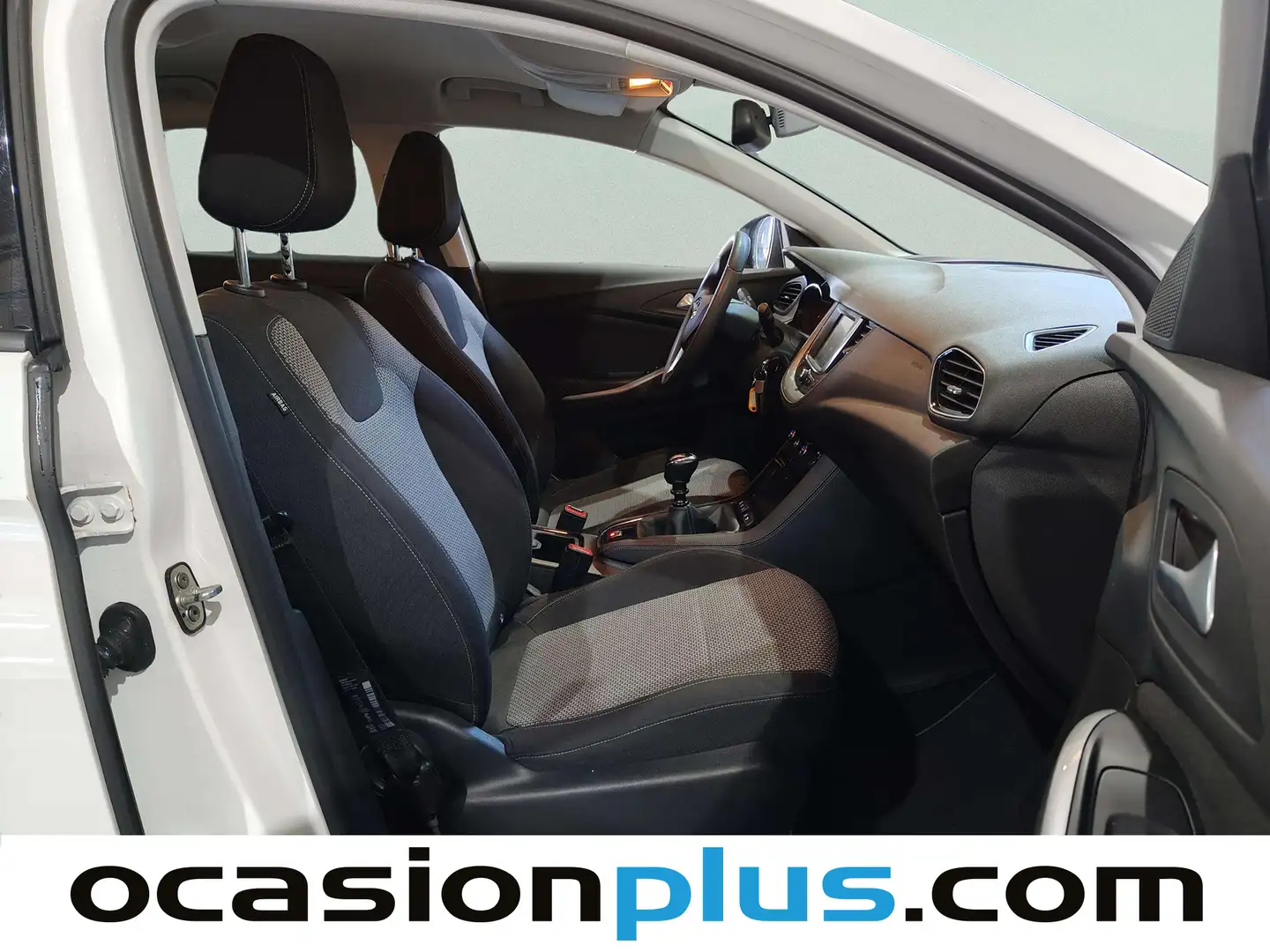 Foto Opel Grandland X Opel Grandland X 1.2 Turbo Selective (130 CV)