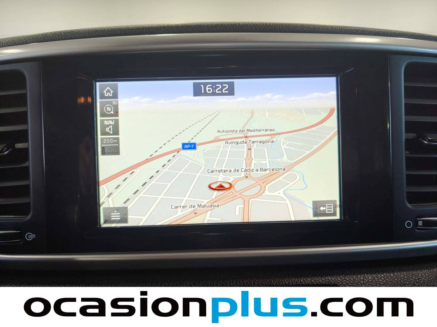 Equipamiento del KIA Sportage KIA Sportage 1.6 MHEV Business 4x4 (136 CV)