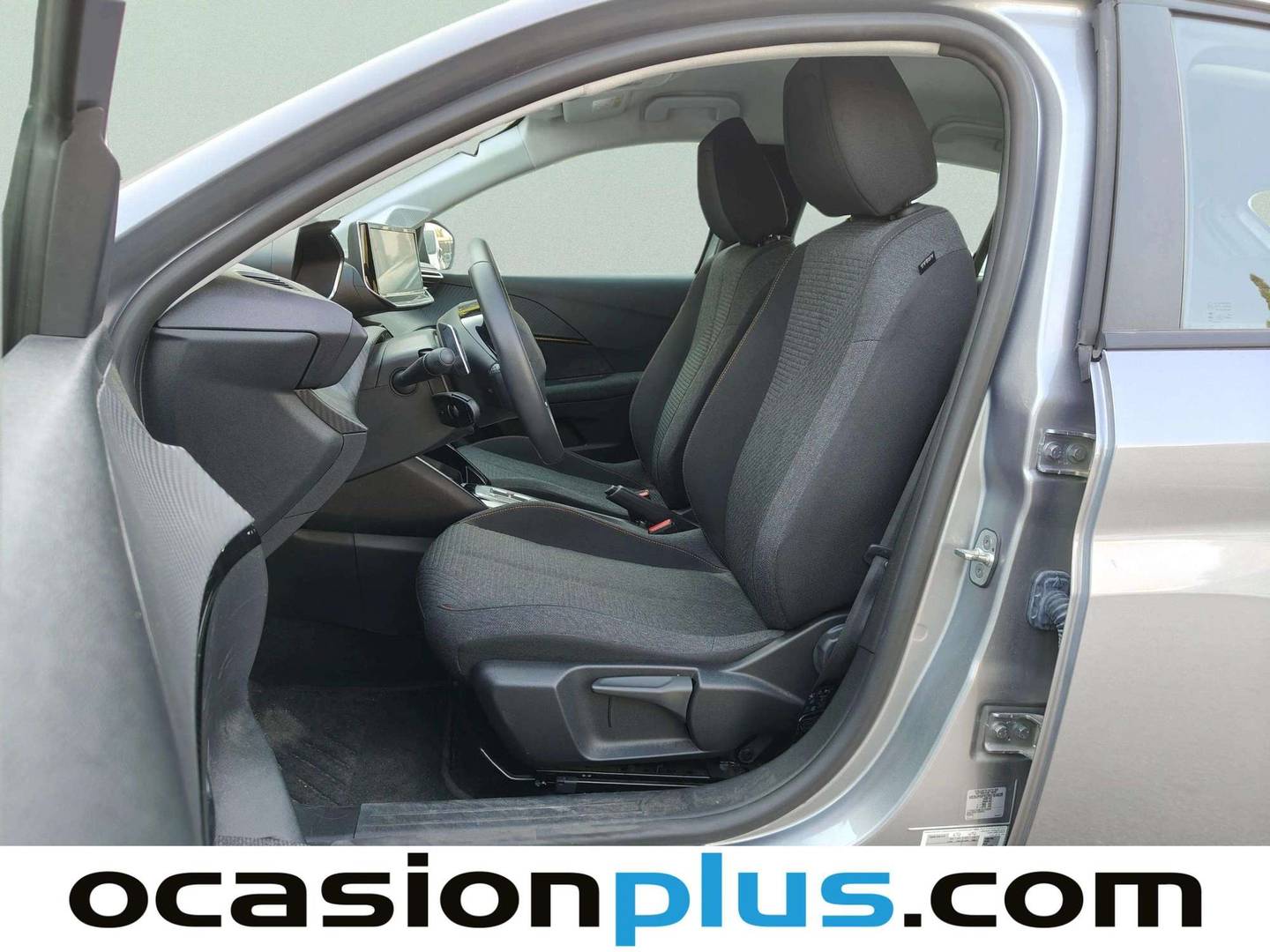 Foto asientos delanteros Peugeot 208 Peugeot 208 Style Hybrid 110 eDCS6 (110 CV)