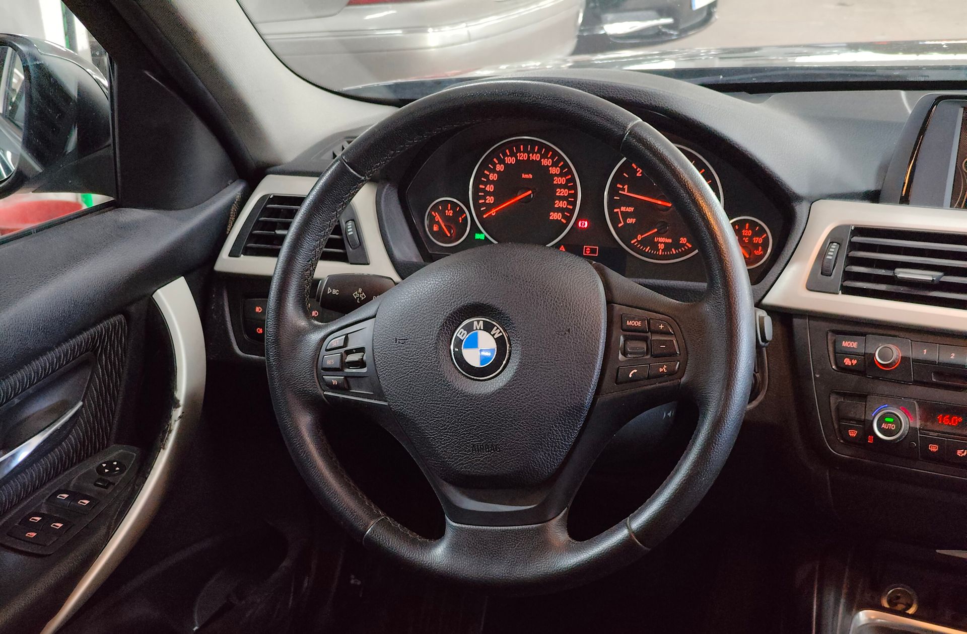 BMW Serie 3 320i - foto 23