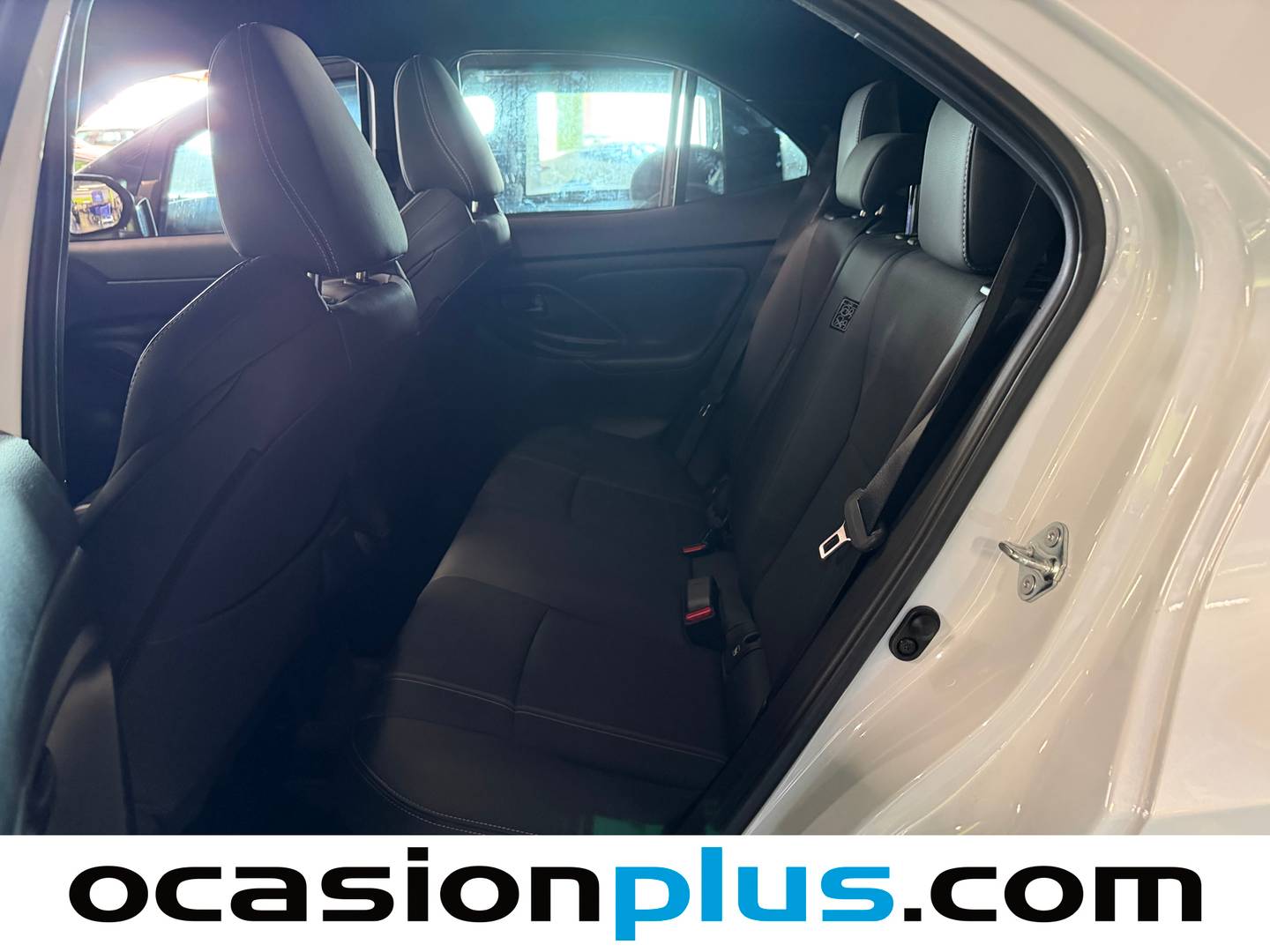 Foto asientos traseros Toyota Yaris Cross Toyota Yaris Cross 1.5 130H Premiere Edition (130 CV)