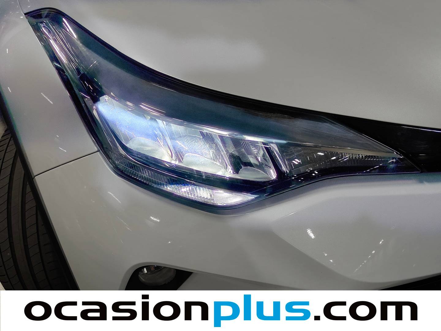 Extras del Toyota C-HR Toyota C-HR 1.8 125H Advance (122 CV)