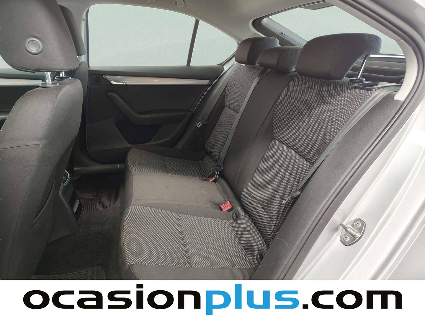 Foto asientos traseros Skoda Octavia Skoda Octavia 1.6 TDI CR Like DSG (110 CV)