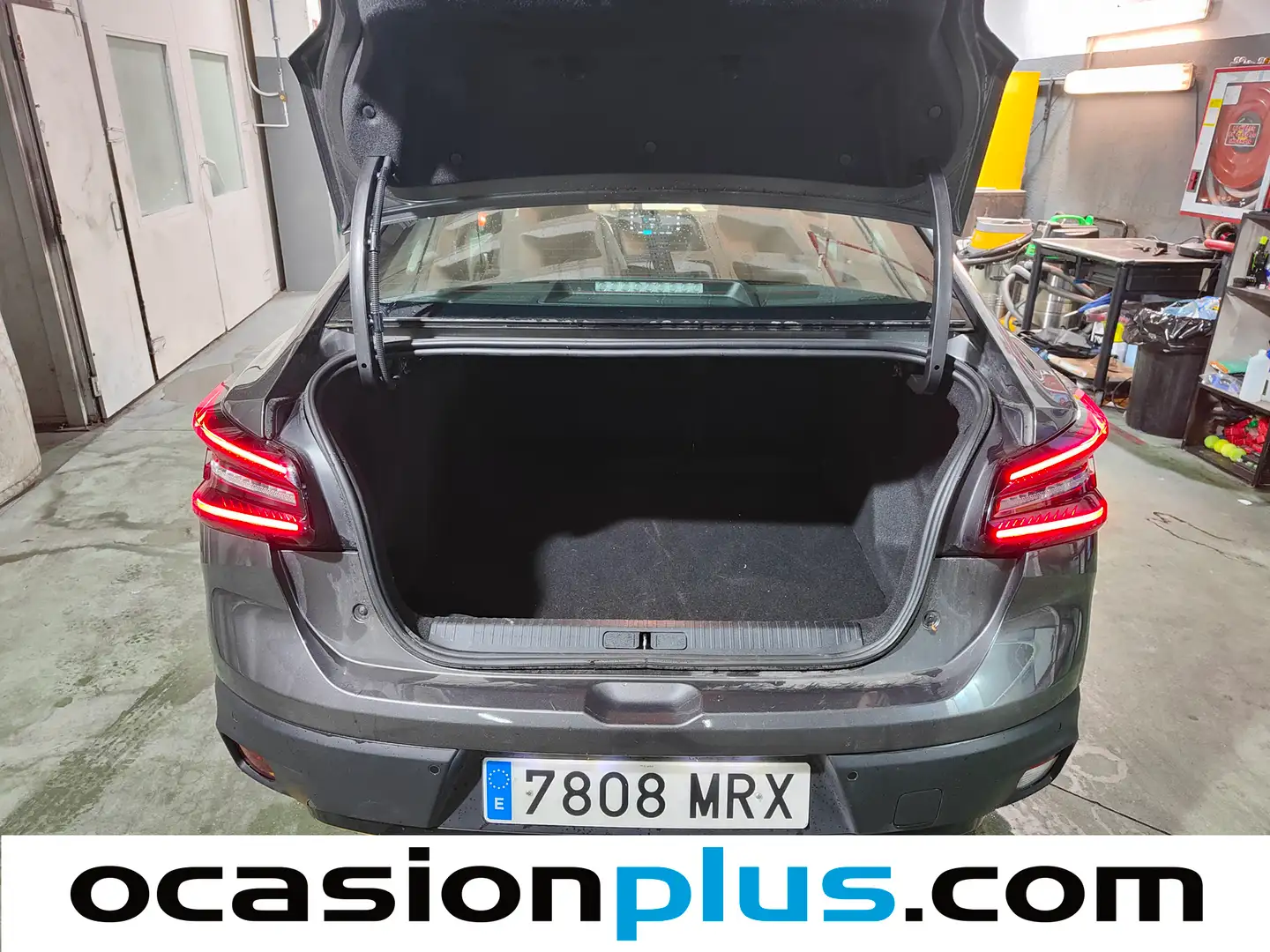 Foto Citroën C4 X Citroen C4 X PureTech 100 S&S 6v You (102 CV)