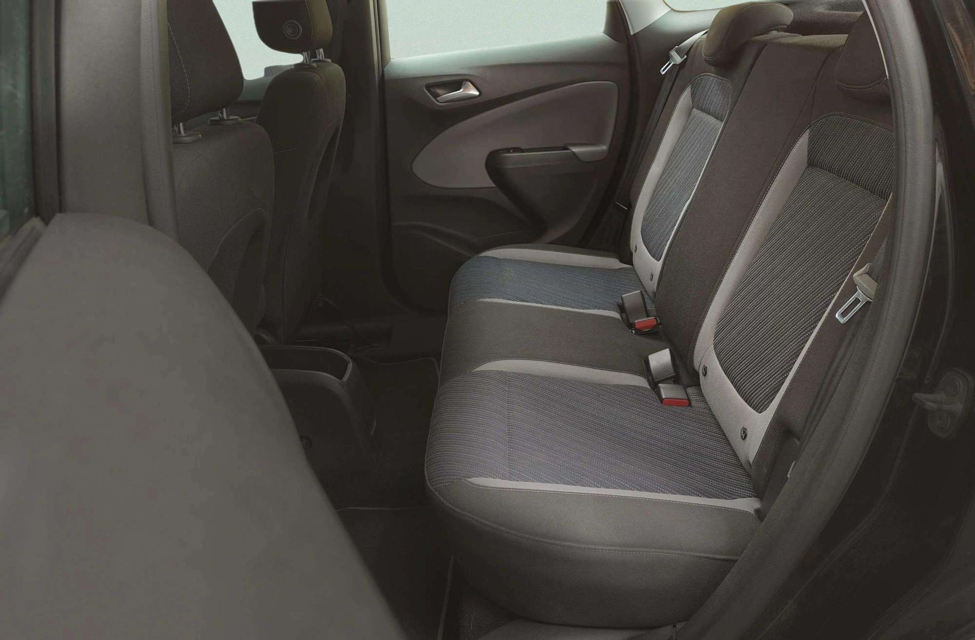 Opel Crossland 1.2 Design Line 120 Aniversario - foto 13
