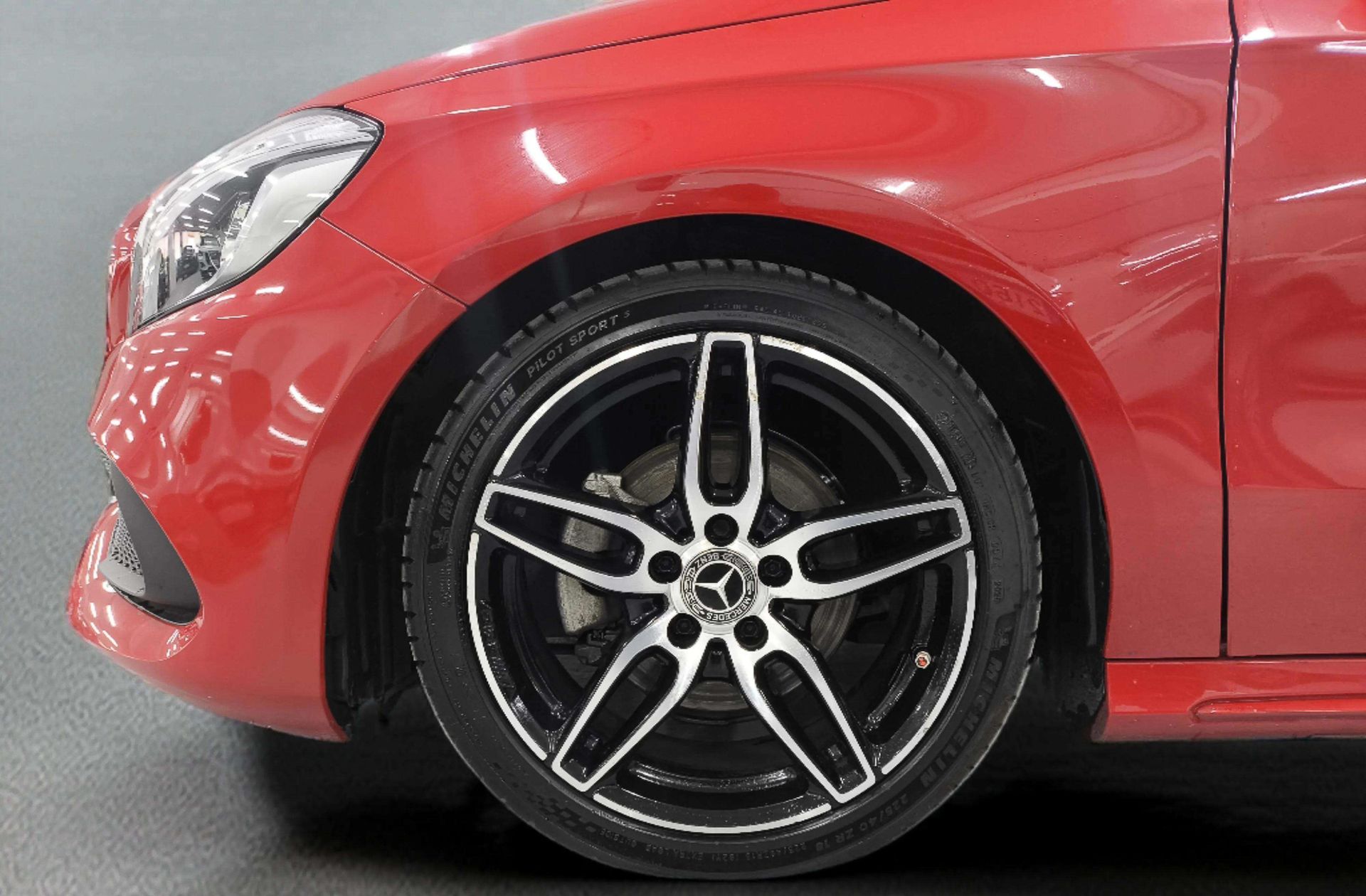 Mercedes-Benz Clase A 200 d Pack AMG - foto 36