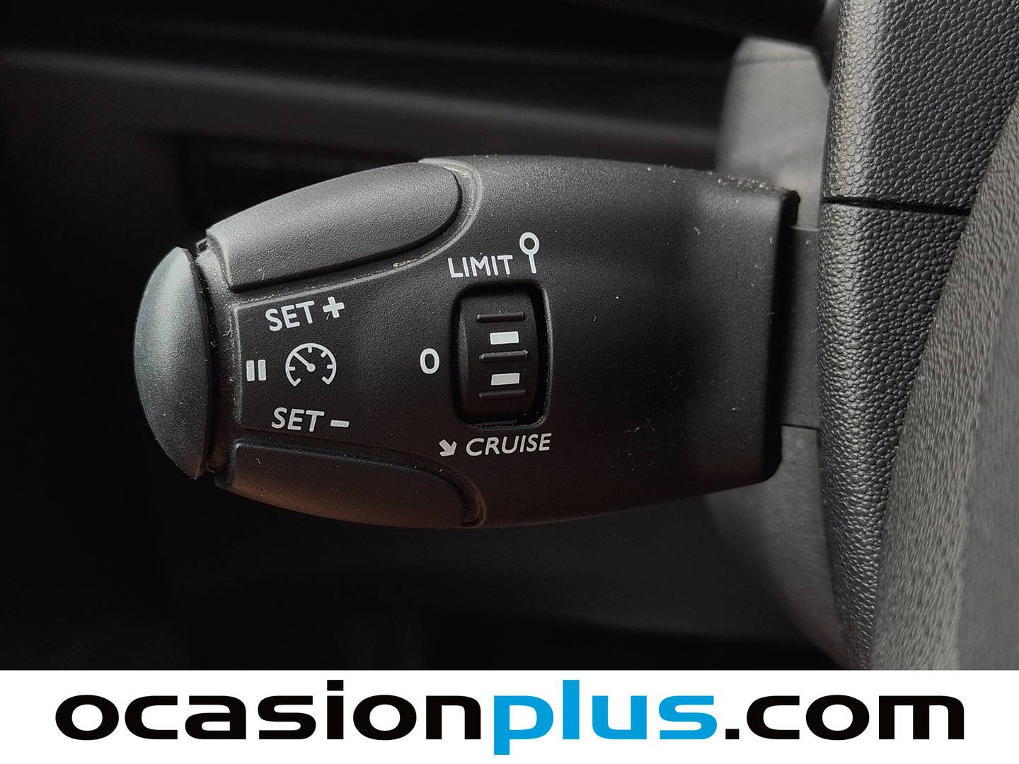 Extras y acabados del Citroën C3 Citroën C3 PureTech 82 Live Edition (82 CV)