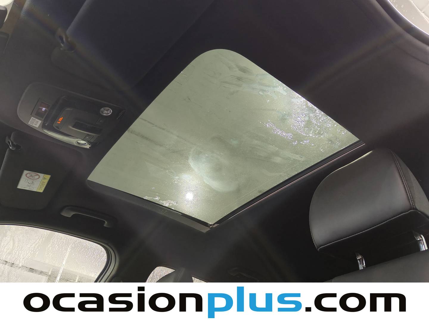 Equipamiento del KIA Sorento KIA Sorento 2.2 CRDi Emotion Pack Prem DCT 4x2 7Plazas