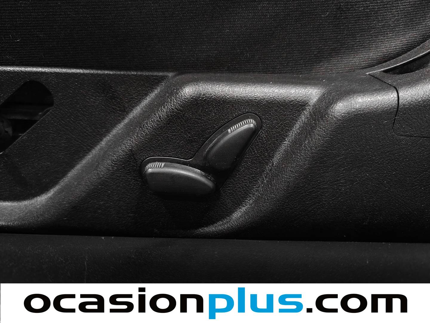 Equipamiento del Mercedes Clase E Mercedes Clase E E 270 CDI Elegance (170 CV)