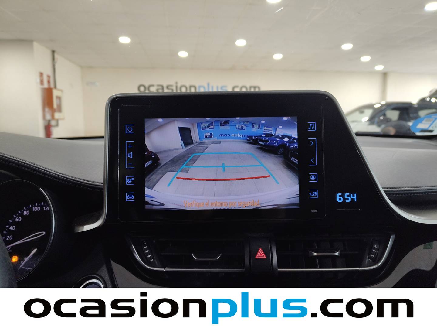Equipamiento del Toyota C-HR Toyota C-HR 1.8 125H Advance (122 CV)