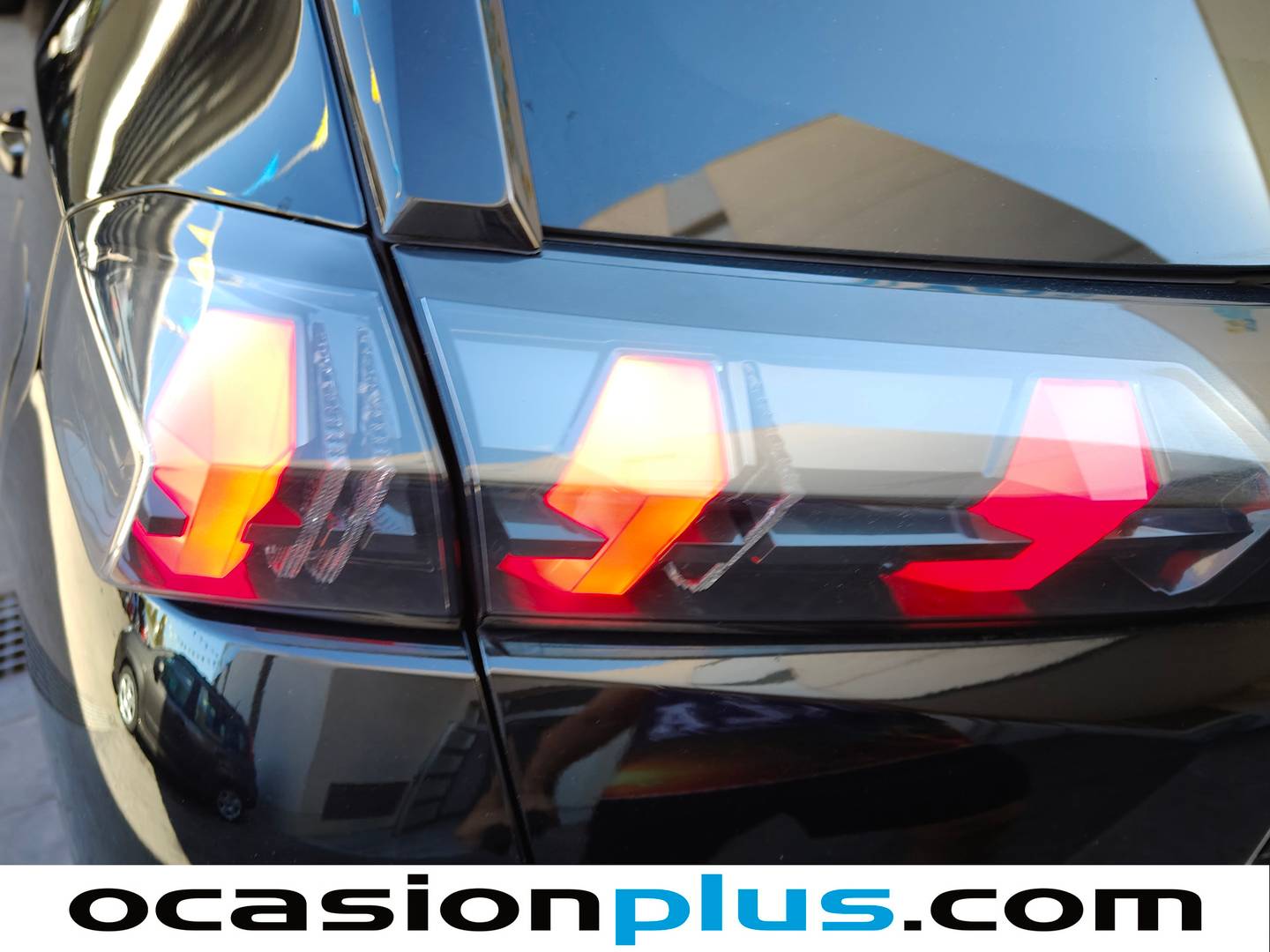 Acabados Peugeot 2008 Peugeot 2008 PureTech 130 S&S Allure Pack EAT8 (130 CV)