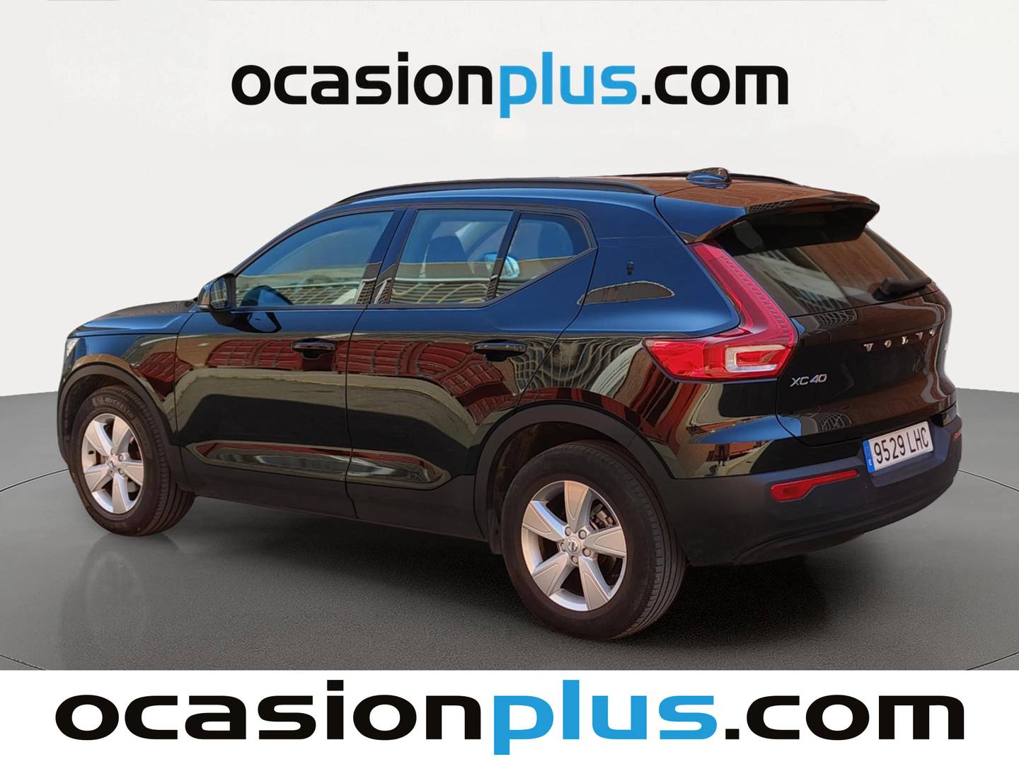 Foto trasera Volvo XC40 Volvo XC40 T3 Momentum Core (163 CV) izquierda