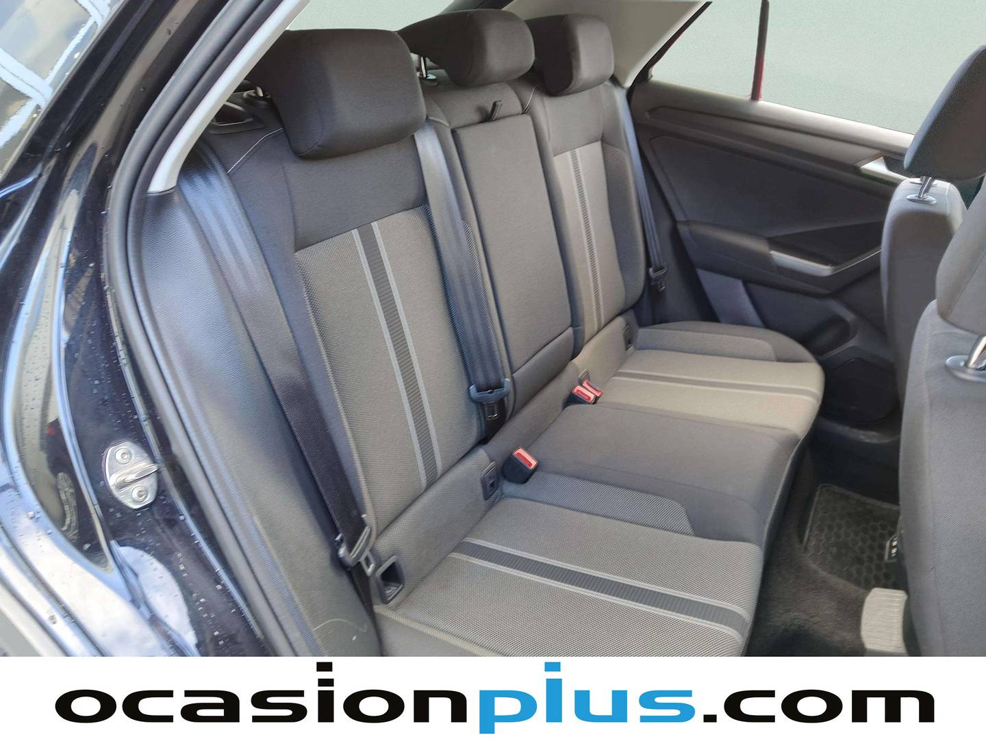 Foto Volkswagen T-Roc Volkswagen T-Roc Advance 1.0 TSI (110 CV)