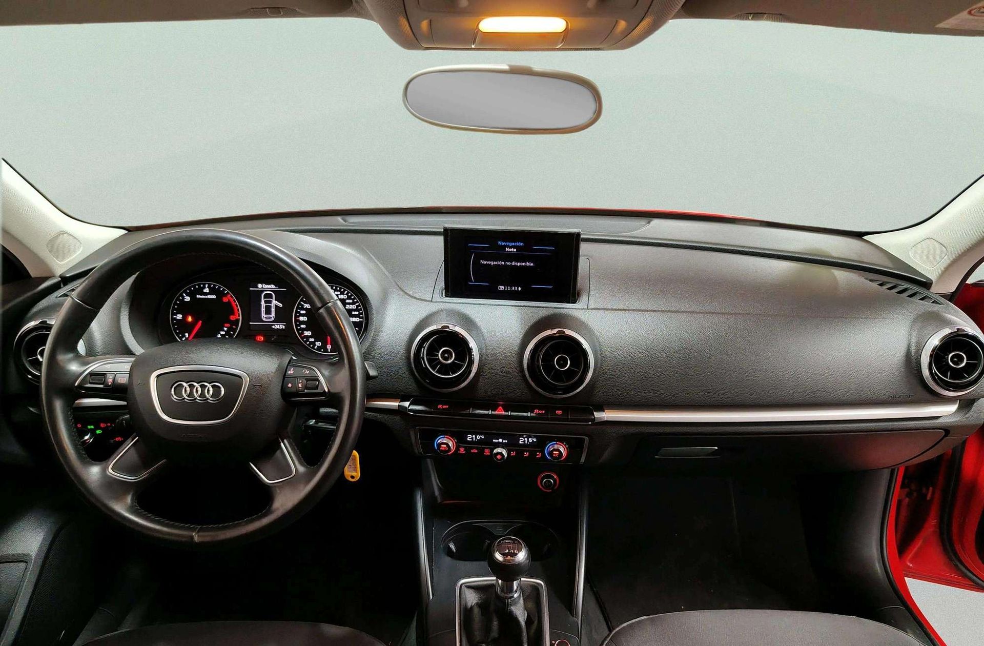 Audi A3 1.6 TDI Attraction edition - foto 6
