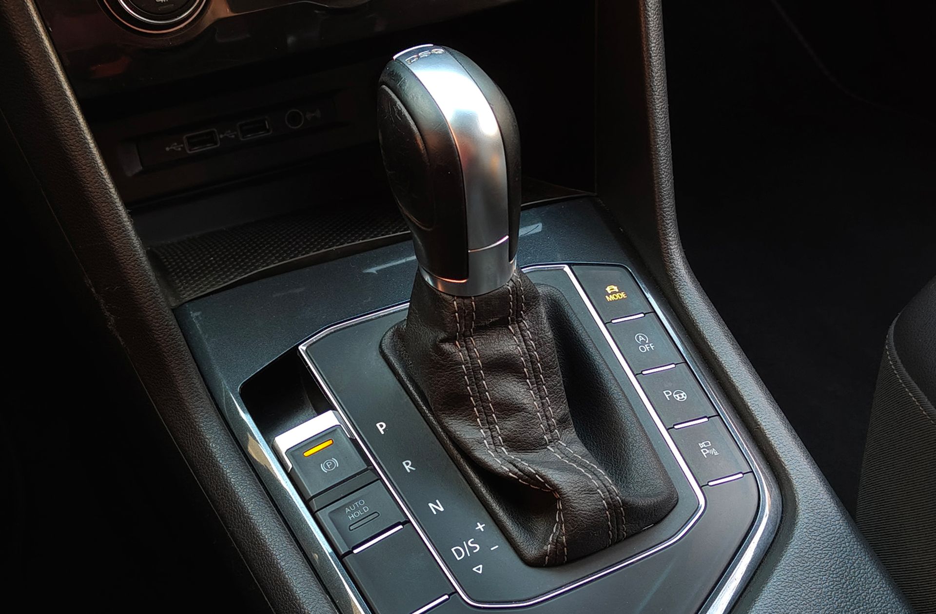 Volkswagen Tiguan Sport 1.5 TSI DSG Pack R-Line - foto 6