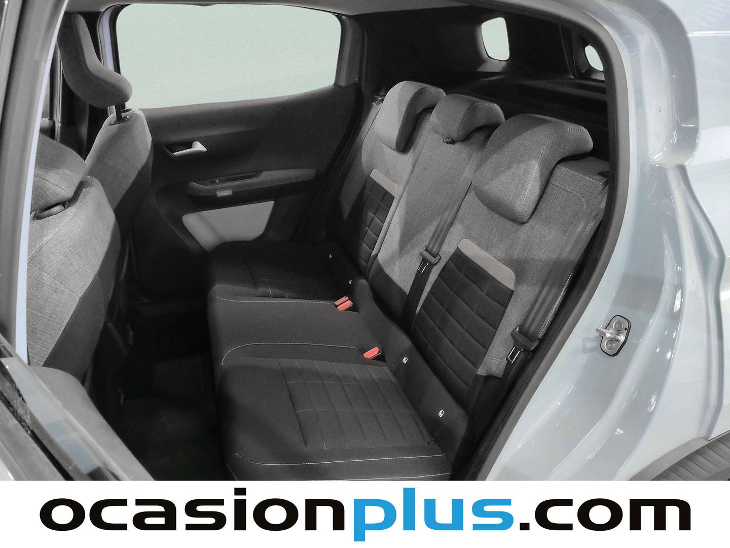 Foto asientos traseros Citroën C3 Aircross Citroën C3 Aircross Hybrid 145 Plus e-DCS6 (145 CV)