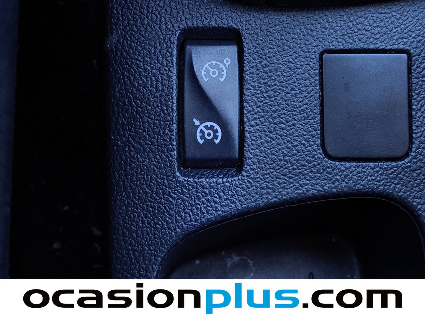 Equipamiento del Renault Clio Renault Clio Business TCe (90 CV) GLP