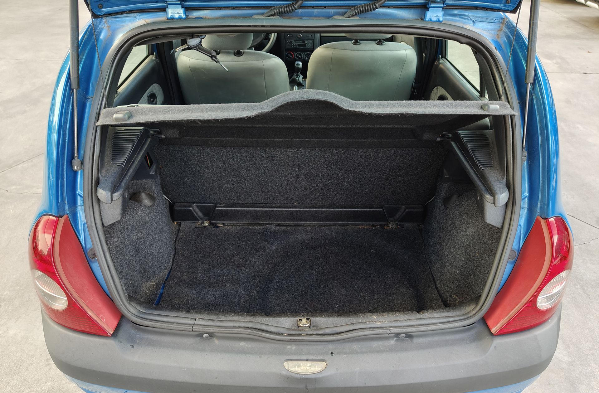 Renault Clio 1.5 dCi Expression - foto 12