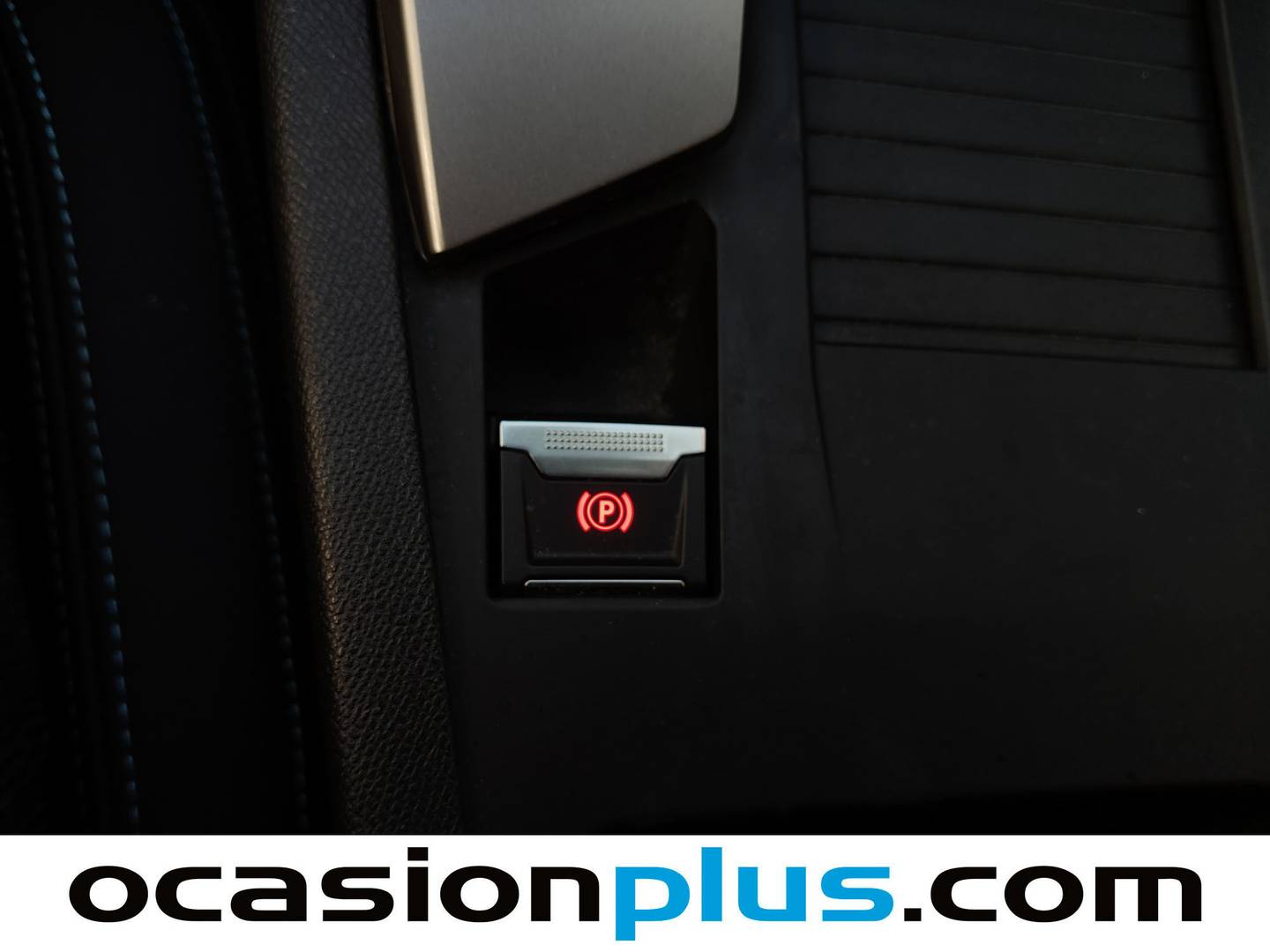 Peugeot 408 Peugeot 408 Allure Hybrid eDCS6 (136 CV) híbrido