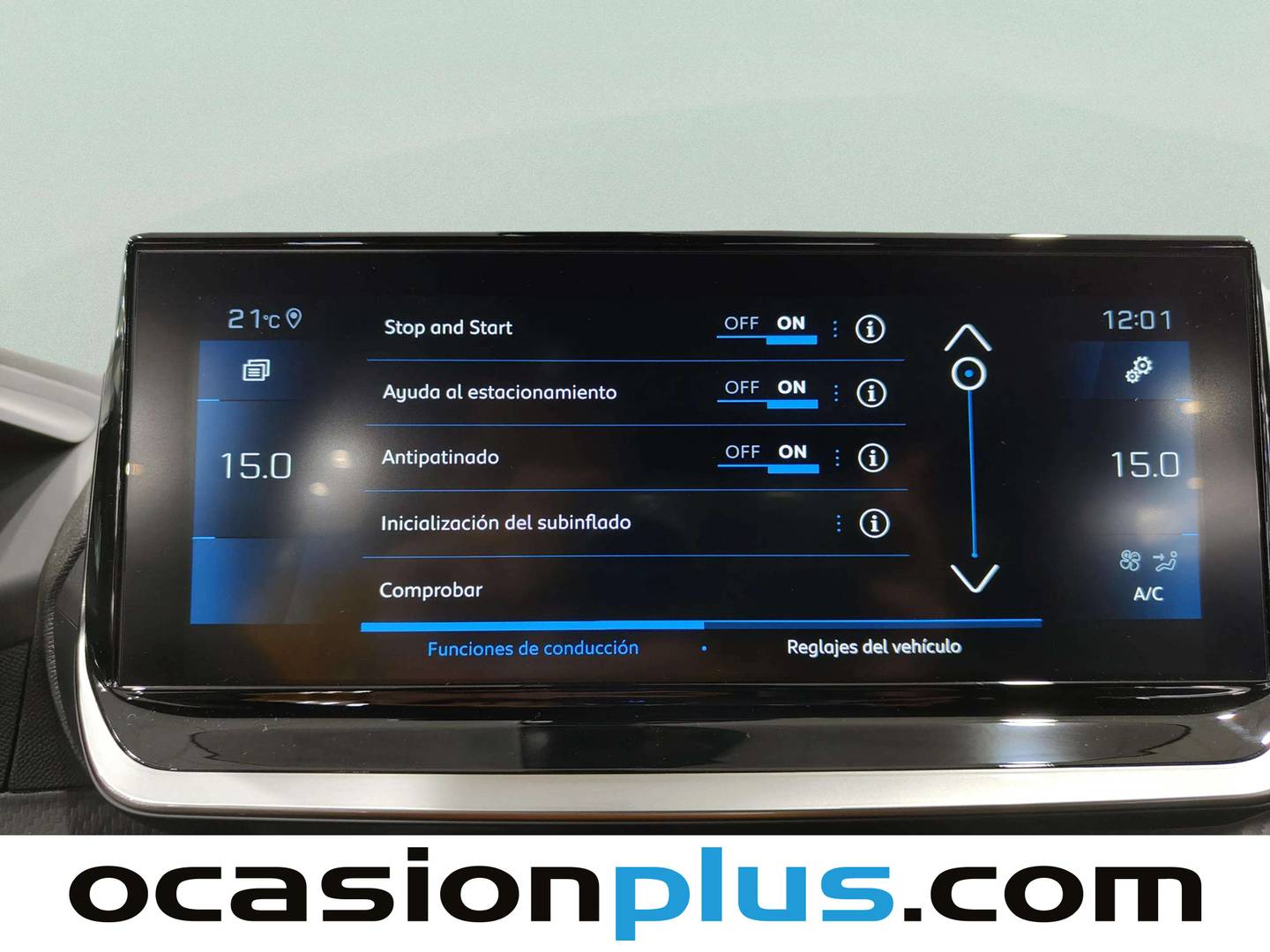 Foto Peugeot 2008 Peugeot 2008 PureTech 130 S&S Allure Pack EAT8 (130 CV)