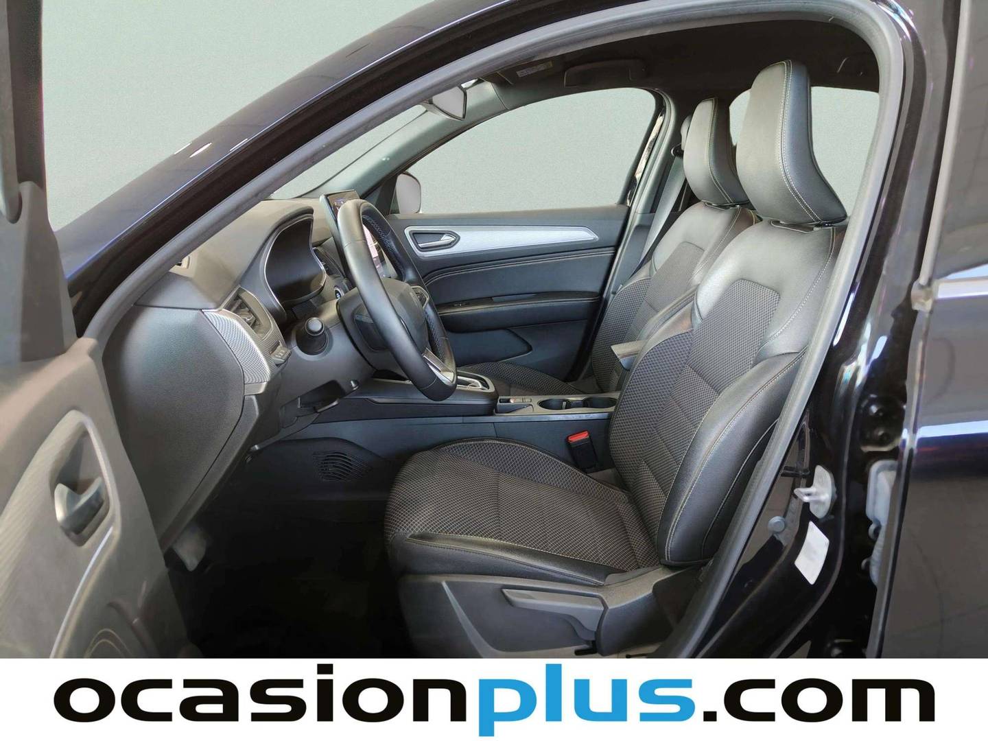 Foto asientos delanteros Renault Arkana Renault Arkana Techno E-Tech full hybrid (145 CV)