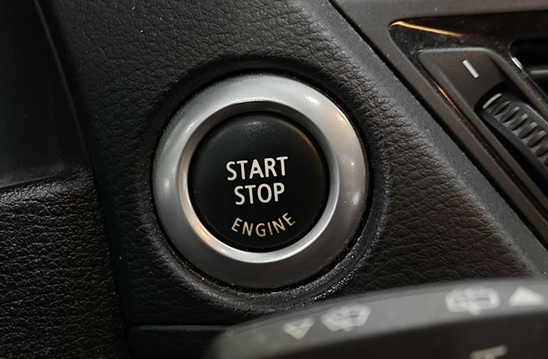 BMW X1 sDrive18d - foto 25