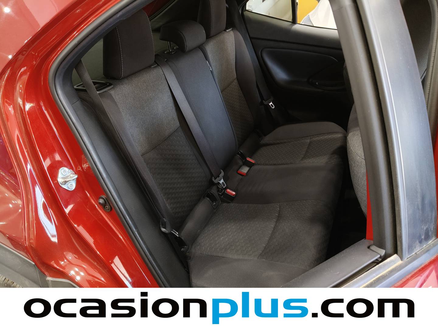 Foto asientos traseros Toyota Yaris Cross Toyota Yaris Cross 120H Active Plus (116 CV)