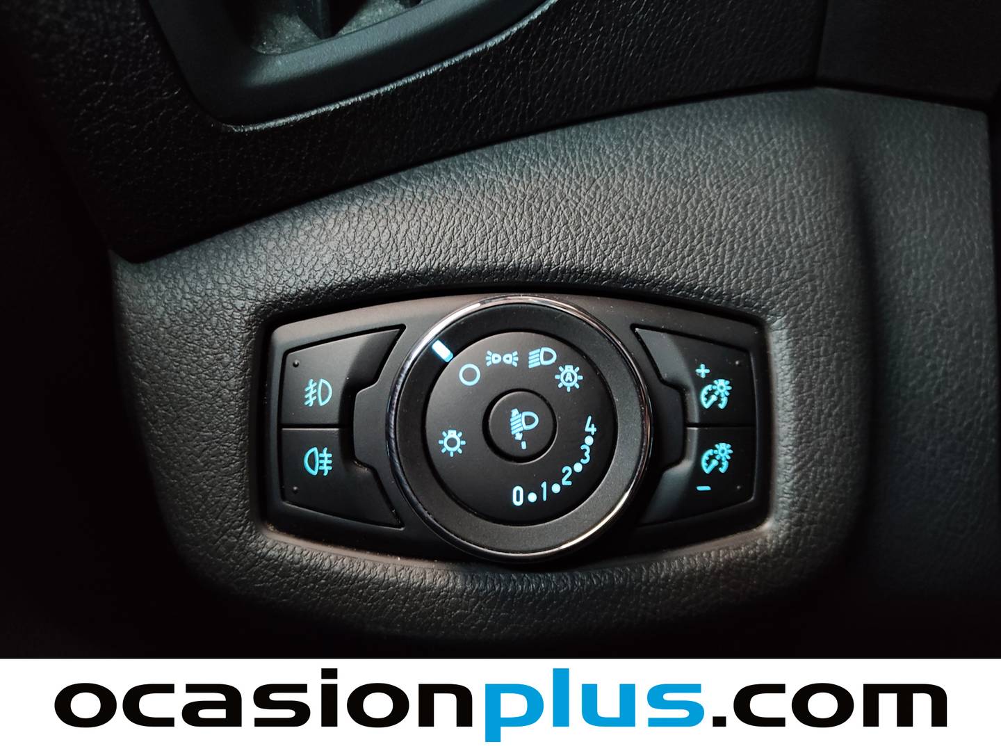 Ford Tourneo Connect FORD Tourneo Connect 1.5 TDCi Titanium Auto (120 CV) de segunda mano
