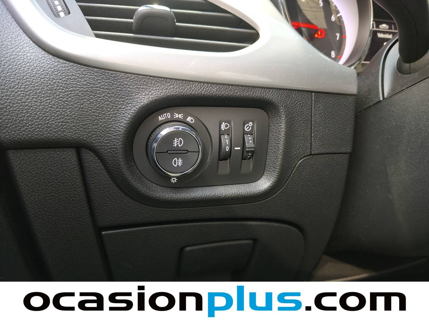 Foto Opel Astra Opel Astra Sports Tourer 1.4T SHT S/S Business Elegance CVT (145 CV)