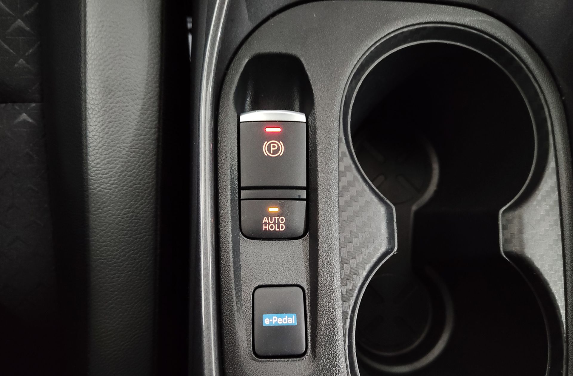 Nissan Juke 1.6 Hybrid N-Connecta - foto 32