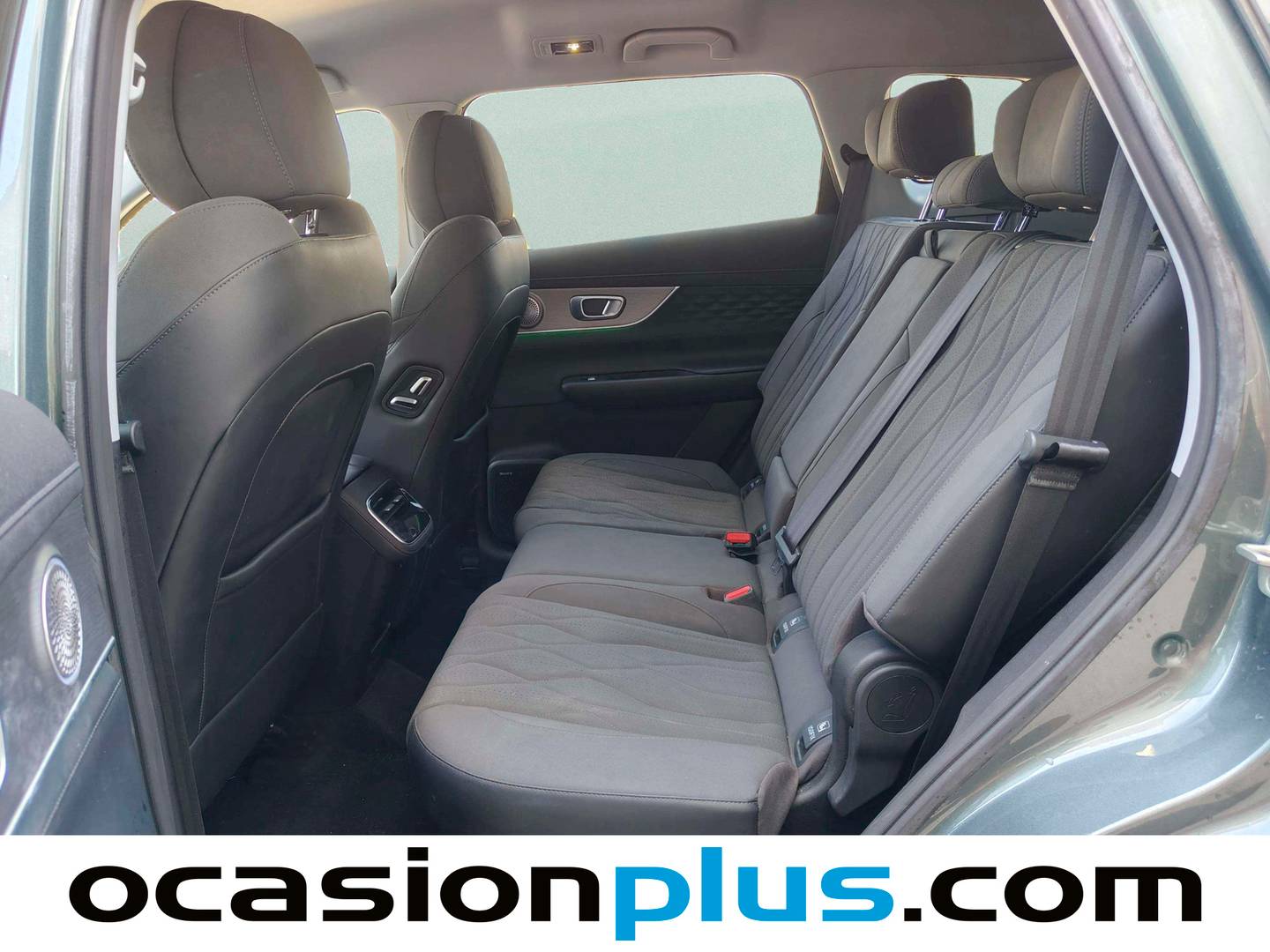 Foto asientos traseros EBRO S800 EBRO S800 1.6 TGDI Premium DCT (147 CV)