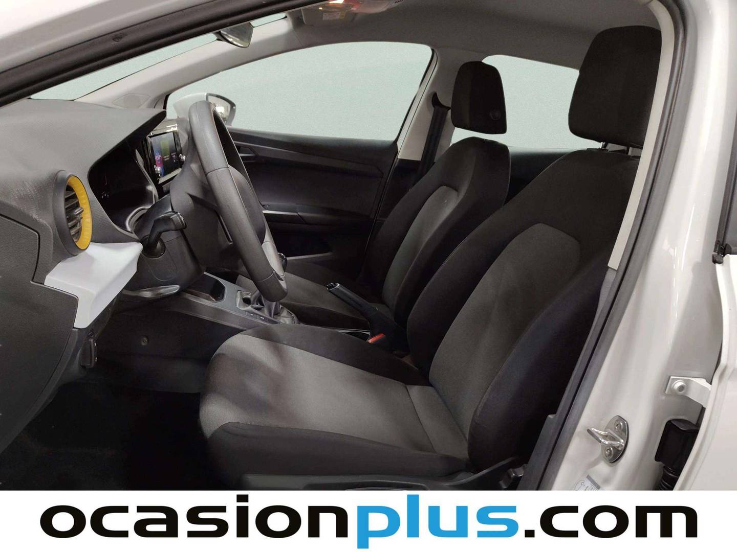 Foto asientos delanteros Seat Ibiza Seat Ibiza 1.0 MPI Reference XL (80 CV)
