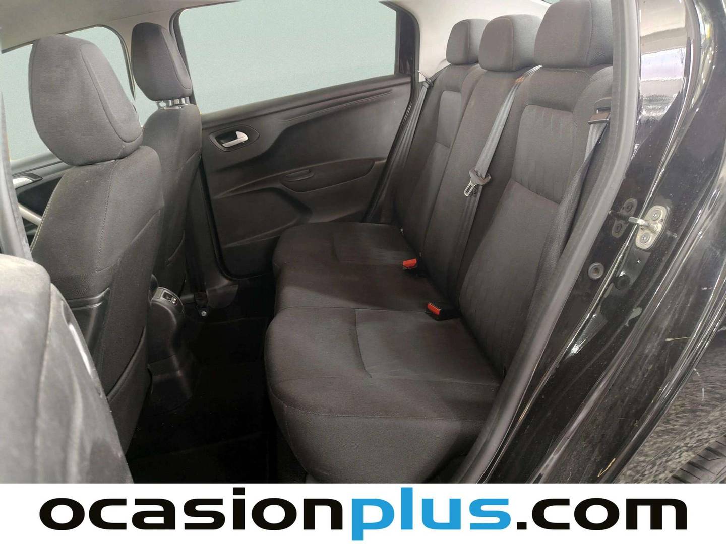 Foto asientos traseros Citroën C-Elysée Citroën C-Elysee BlueHDi 100 Shine (102 CV)