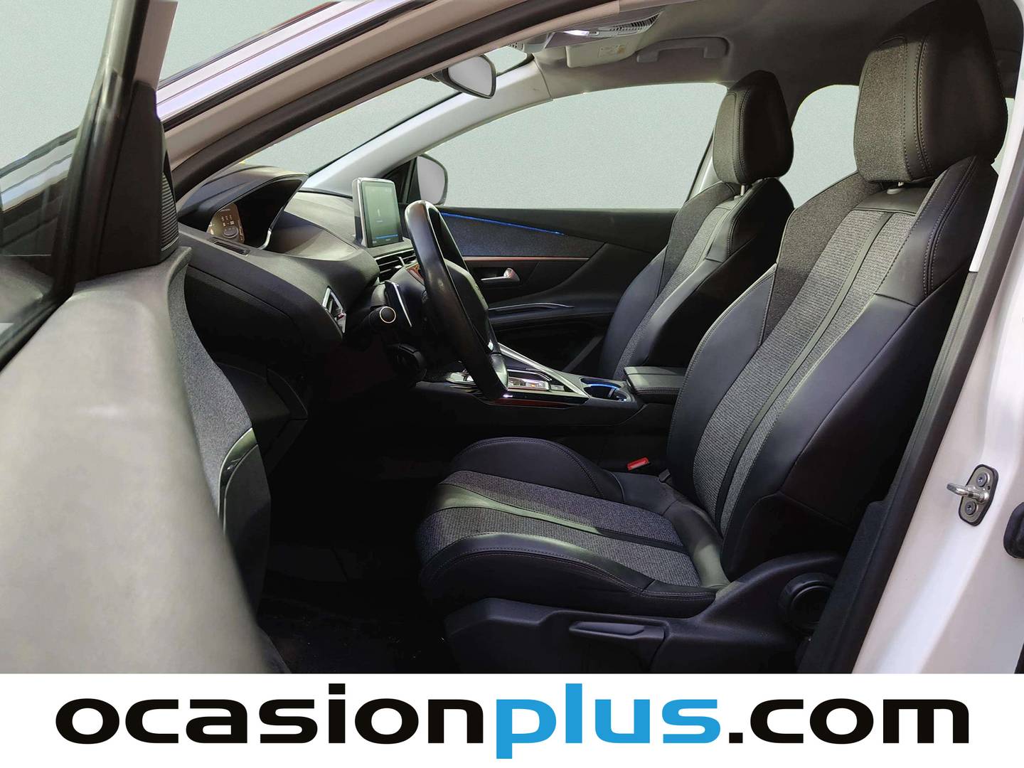 Foto asientos delanteros Peugeot 3008 Peugeot 3008 PureTech 130 Allure EAT6 (130 CV)