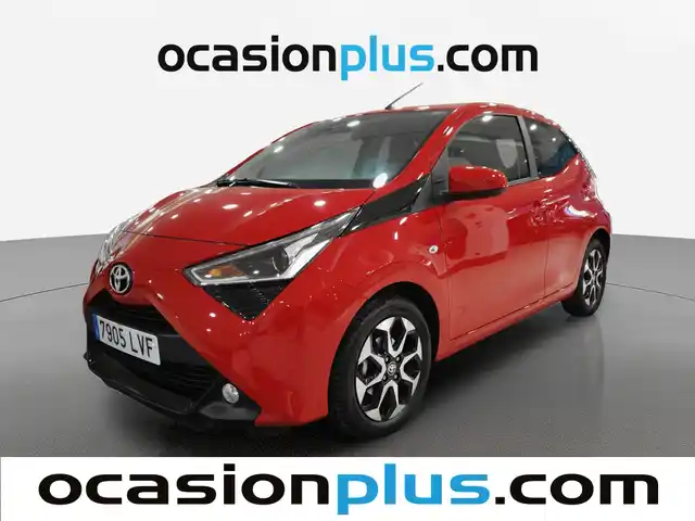 Toyota Aygo 1.0 70 x-play (72 CV) de segunda mano