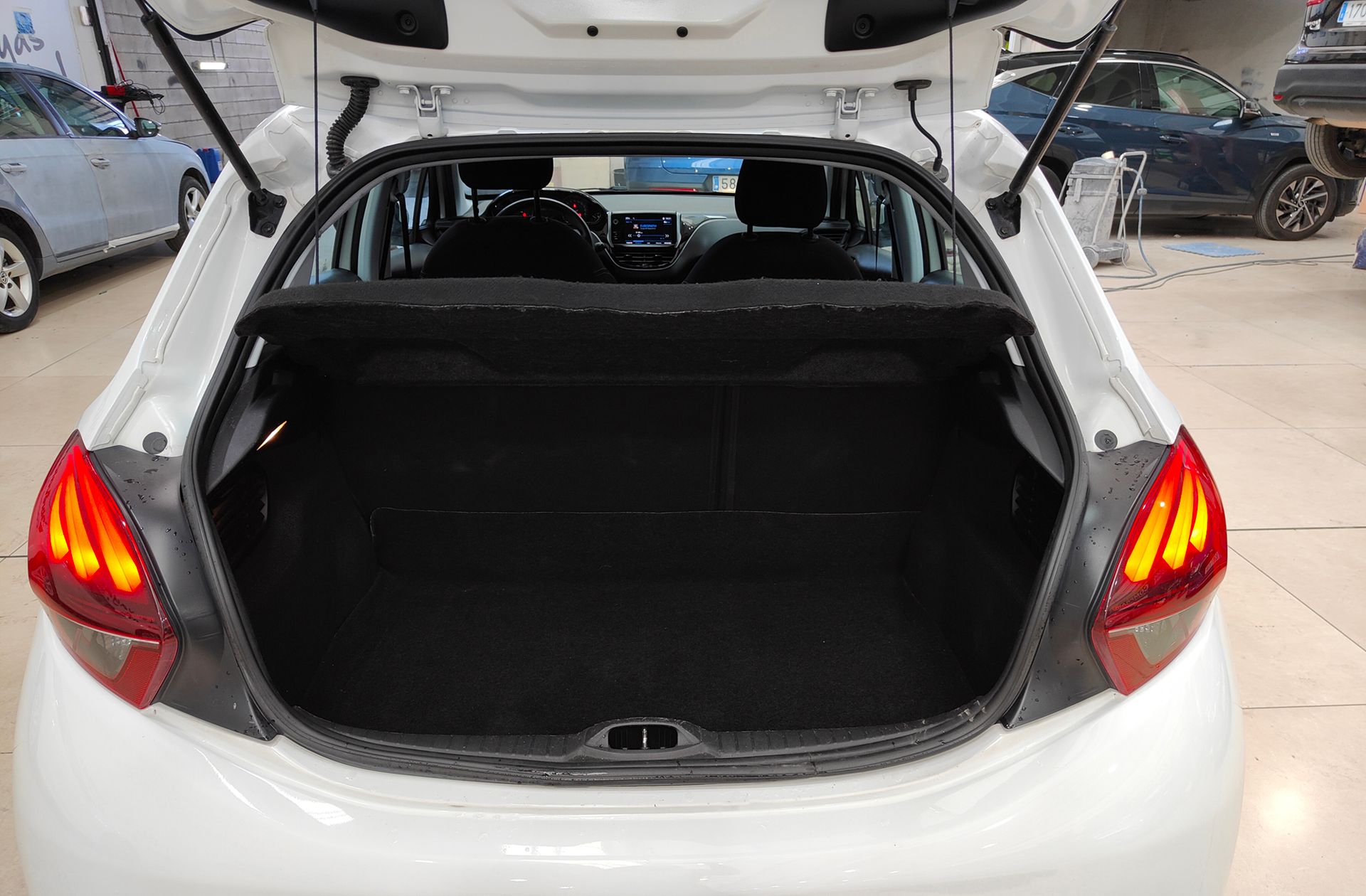 Peugeot 208 BlueHDi 100 Active - foto 12