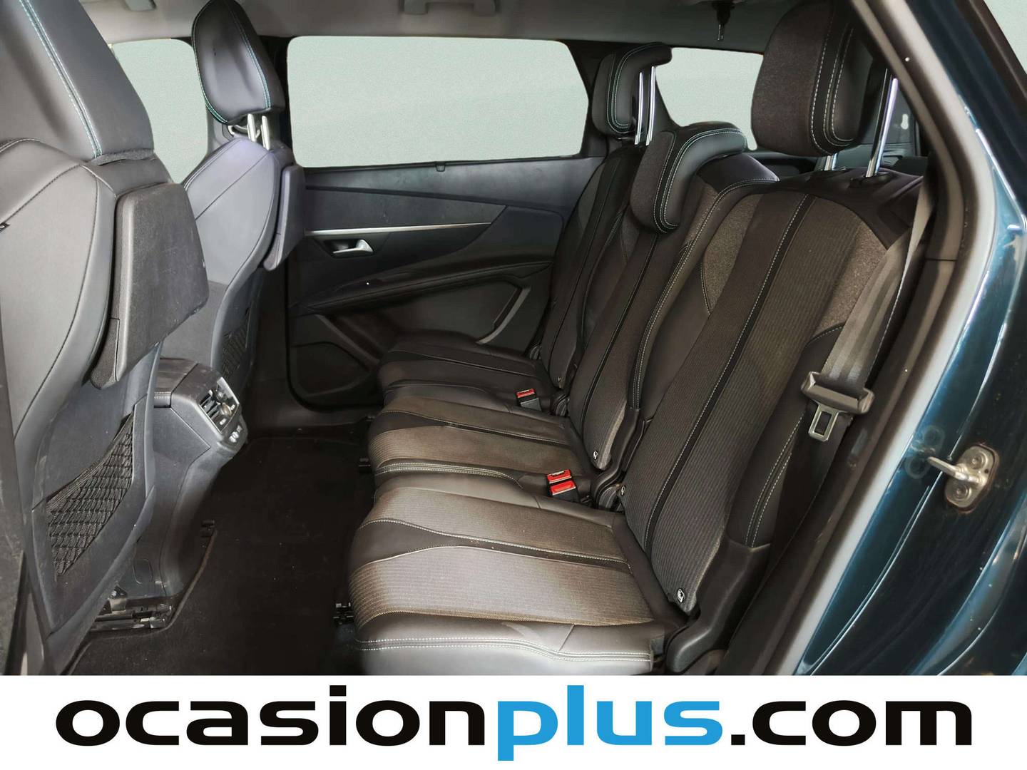 Foto asientos traseros Peugeot 5008 Peugeot 5008 BlueHDI 130 S&S Allure Pack EAT8 (130 CV)