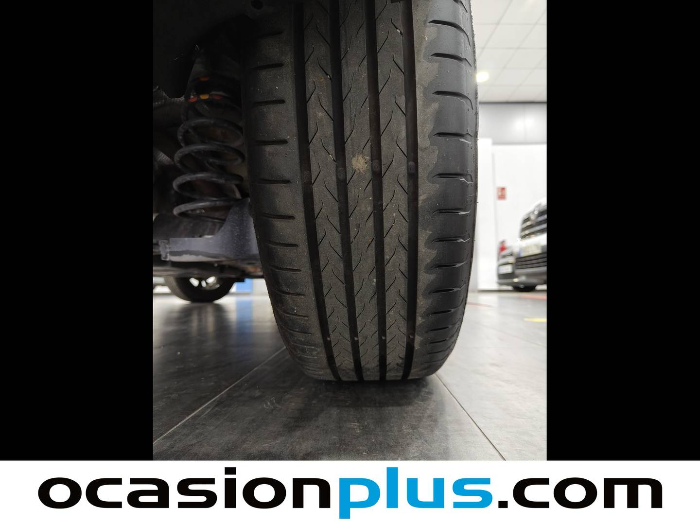 Foto Peugeot 2008 Peugeot 2008 PureTech 130 S&S Allure Pack EAT8 (130 CV)