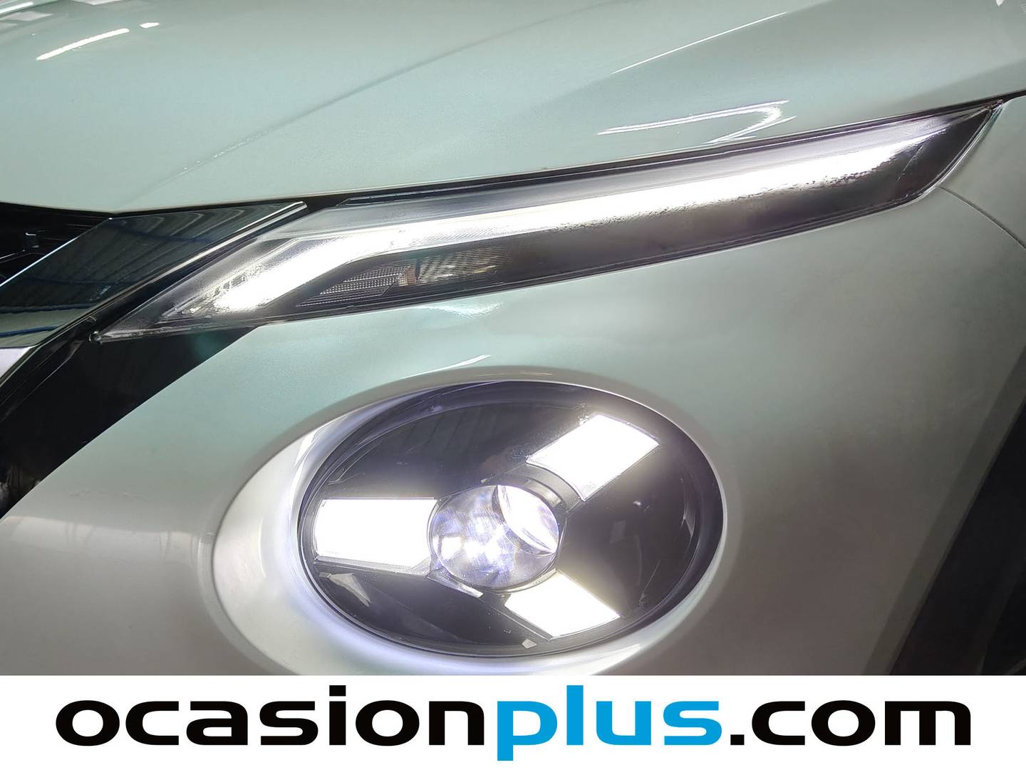 Foto Nissan JUKE Nissan Juke DIG-T N-Connecta 4x2 DCT (114 CV)