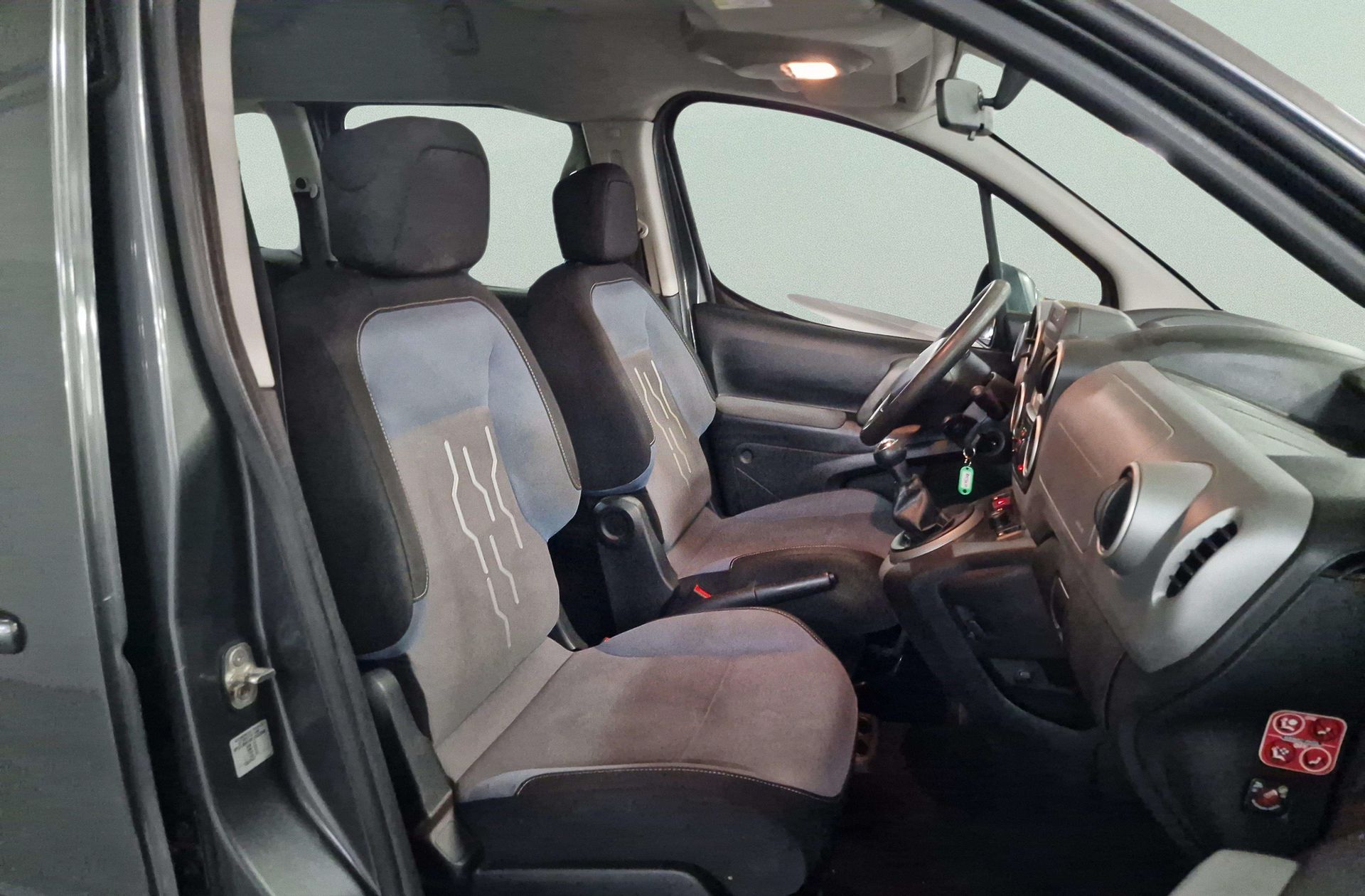 Peugeot Partner Tepee Combi 1.6 BlueHDi Active - foto 14
